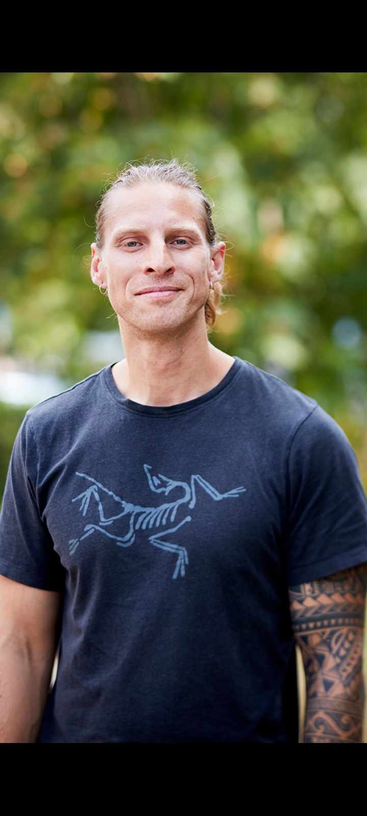 Mikkel Hansen - Men's Mentoring for struggling men who need to break free from destructive patterns, anger, and default mode